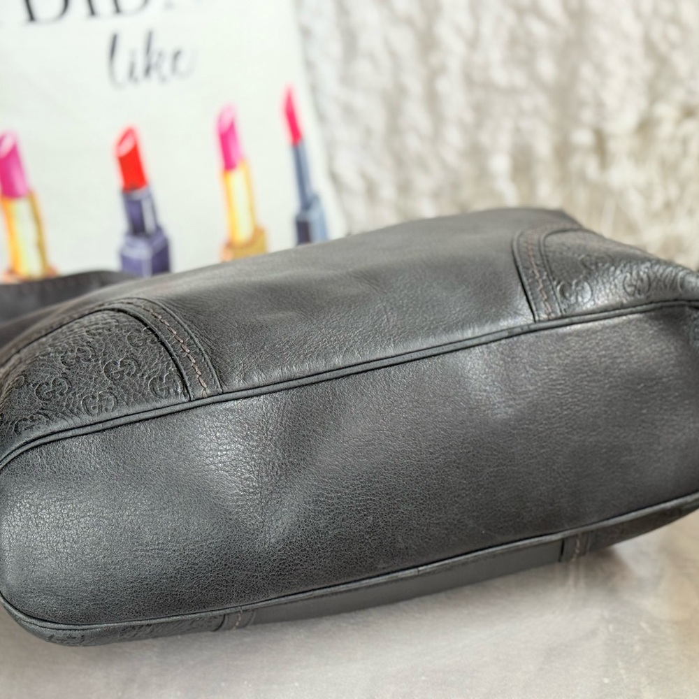 Gucci Black Leather Hobo Bag with Gold Hardware - Picture 14 of 16